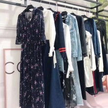 廣州市白云區(qū)石門慕語服裝經(jīng)營部 供應產(chǎn)品