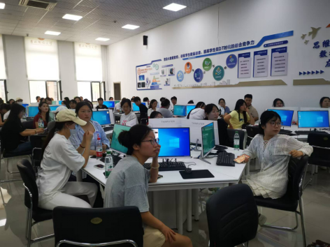 我院成功舉辦數(shù)字營(yíng)銷(xiāo)技能訓(xùn)練與實(shí)戰(zhàn)競(jìng)賽，以網(wǎng)絡(luò)技術(shù)服務(wù)賦能學(xué)子成長(zhǎng)